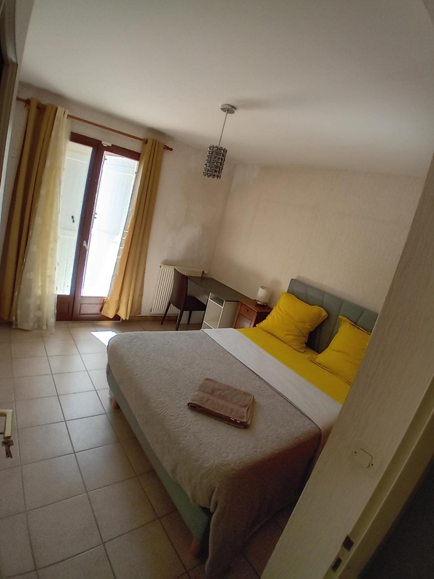 Appartamento Dynamique Et Splendide Bourgoin-Jallieu Esterno foto