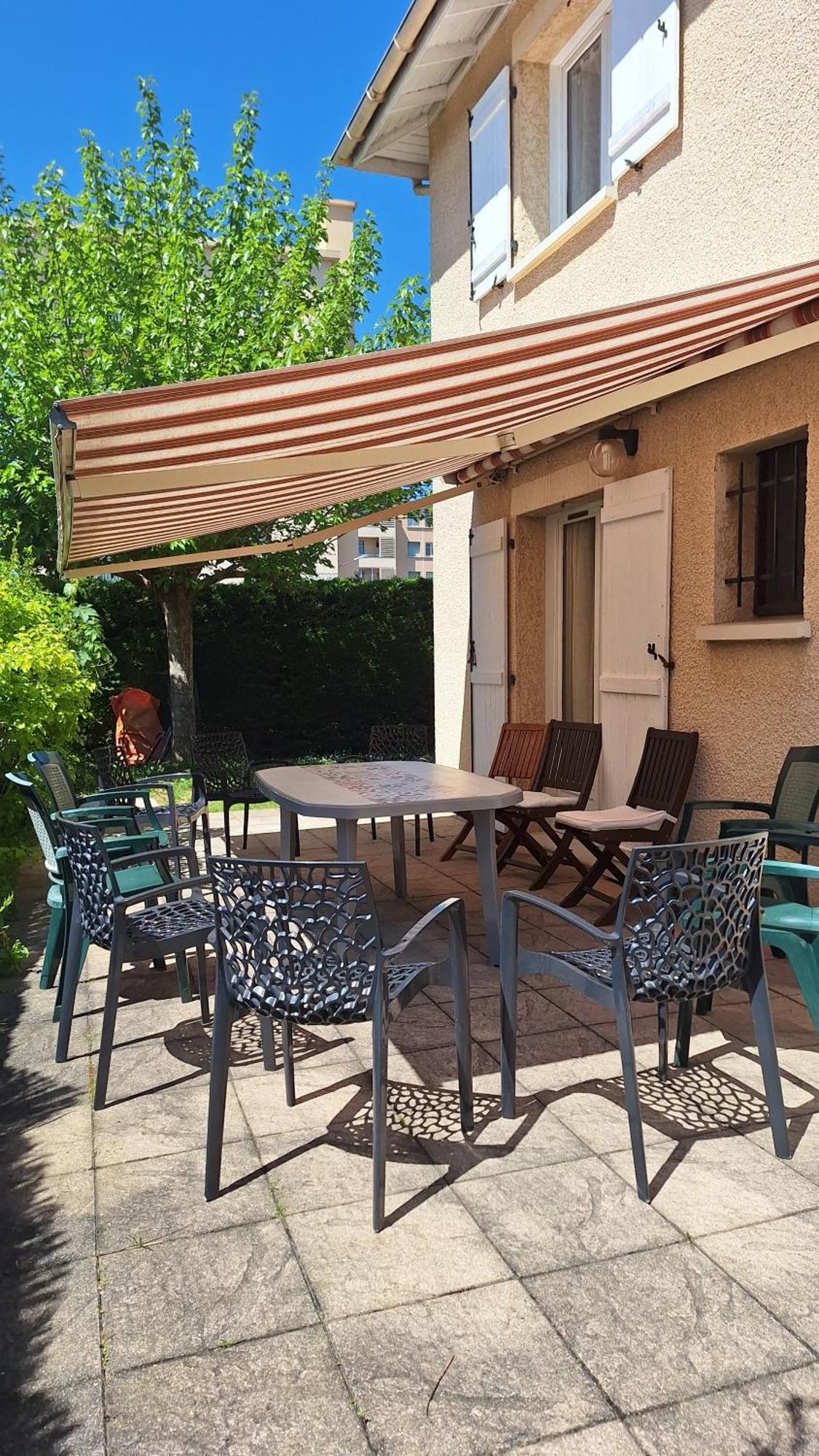 Appartamento Dynamique Et Splendide Bourgoin-Jallieu Esterno foto